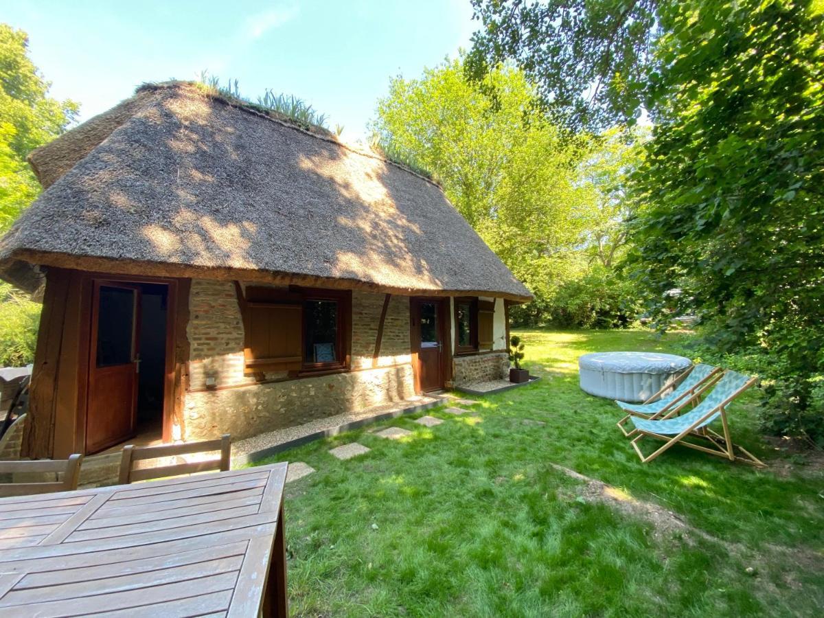 Le Domaine Caribou Bed and Breakfast Sainte-Opportune-la-Mare Exteriör bild