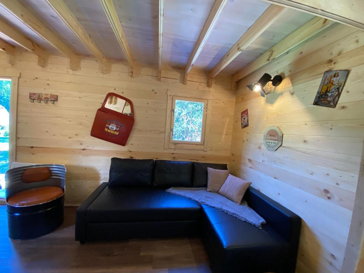 Le Domaine Caribou Bed and Breakfast Sainte-Opportune-la-Mare Exteriör bild