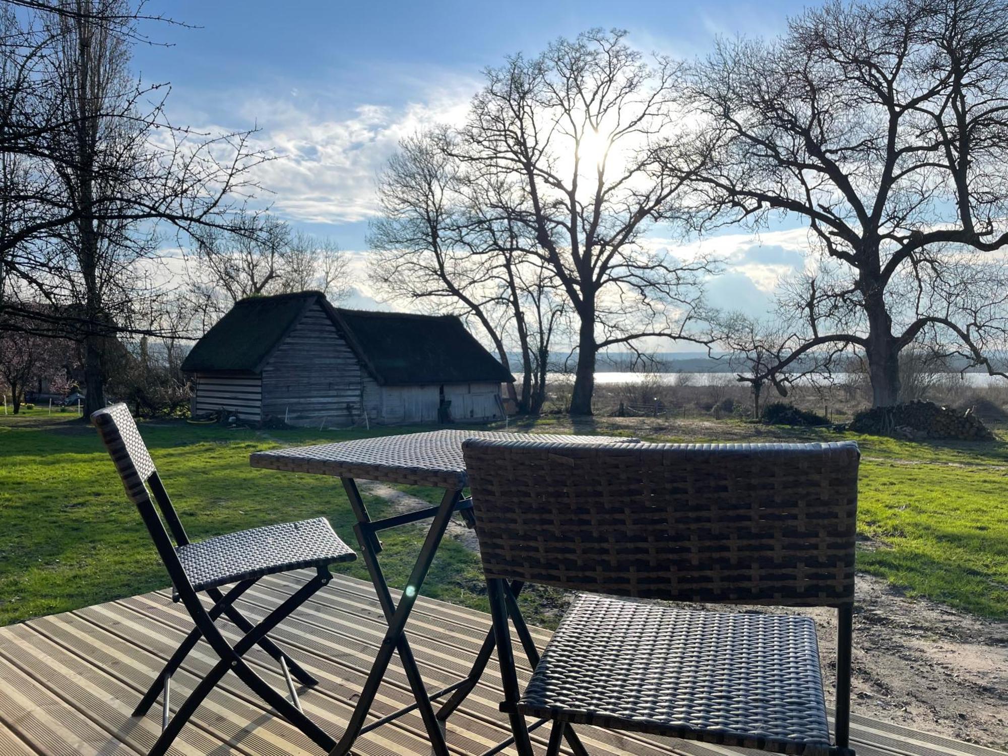 Le Domaine Caribou Bed and Breakfast Sainte-Opportune-la-Mare Exteriör bild