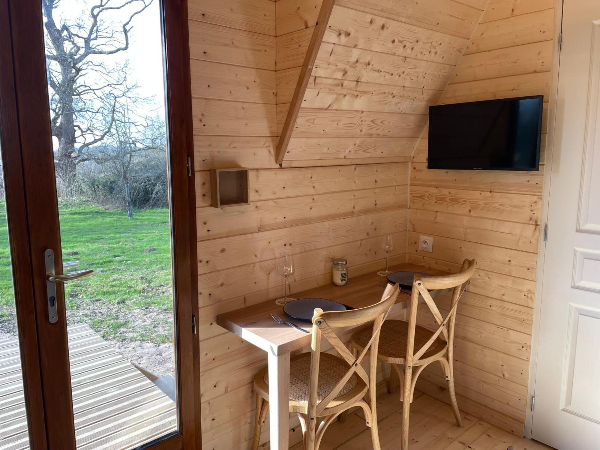 Le Domaine Caribou Bed and Breakfast Sainte-Opportune-la-Mare Exteriör bild